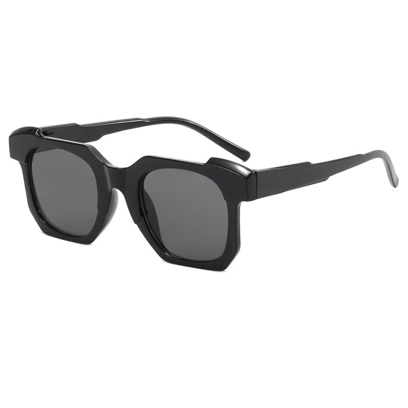 Dame moteriktig solbrille i innovativt heksagon-design Luvikno