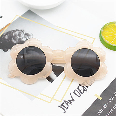 Dame solbrille i leken blomsterdesign Luvikno