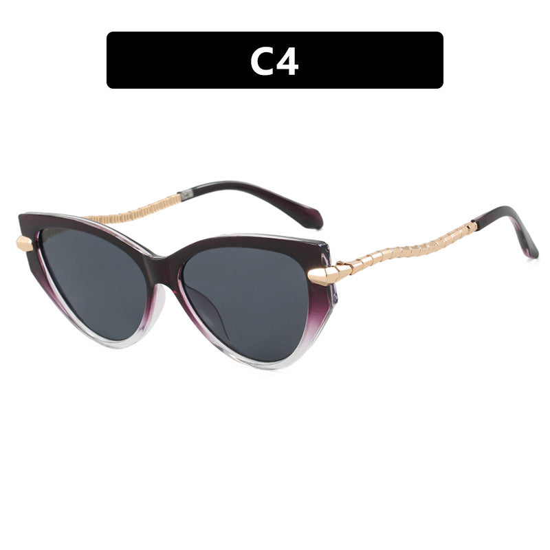 Dame Cat-Eye solbriller med elegant metallramme og stilige aksenter Luvikno