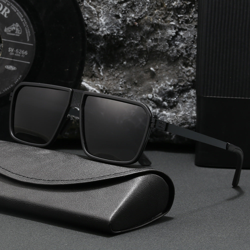 Dame moteriktig solbrille i moderne, firkantet design Luvikno