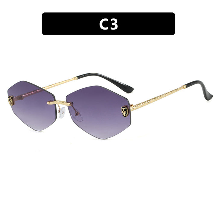 Dame geometrisk solbrille i moderne design med elegant metallramme Luvikno