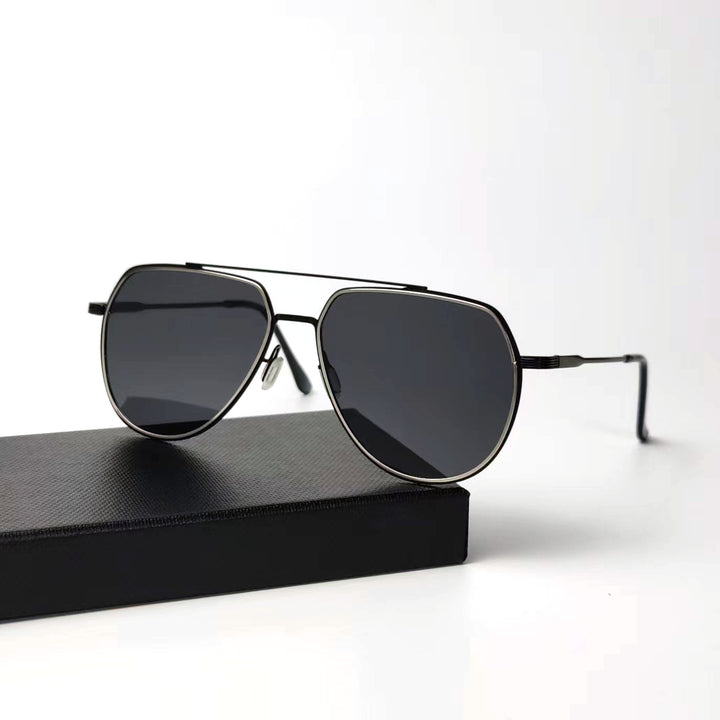 Herre elegant pilot-solbrille med polariserte glass Luvikno
