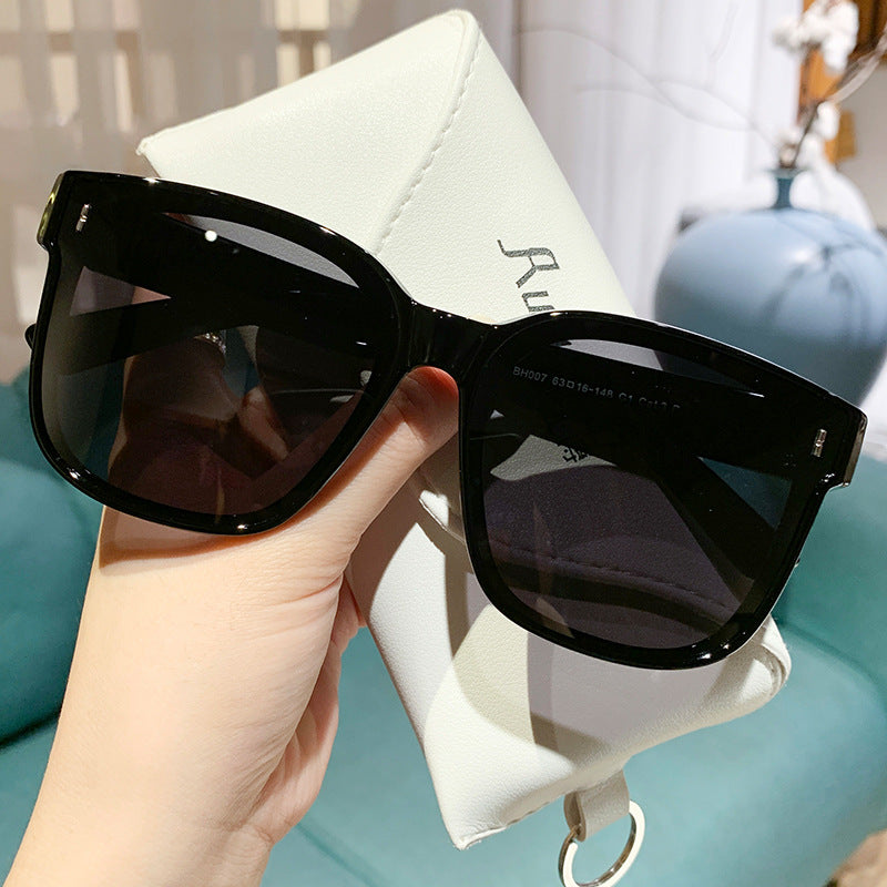 Dame Fashionable solbriller i trendy kvadratisk design Luvikno