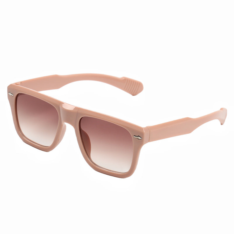 Dame stilig solbrille i moderne oversized-design Luvikno