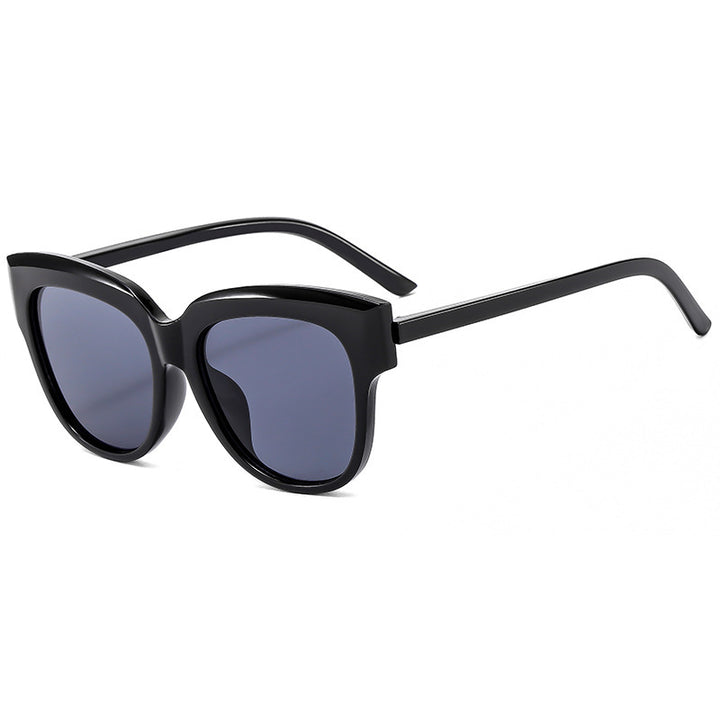 Damer Modische Cat-Eye Solbriller med trendy plastikkramme Luvikno