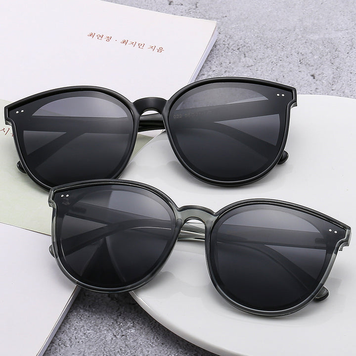 Dame Modisk solbrille med stort, elegant ramme Luvikno