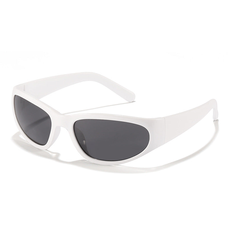 Dame moteriktig solbrille i futuristisk stil Luvikno
