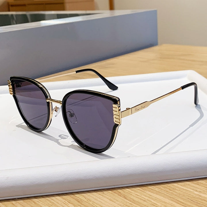 Damer Cat-Eye solbriller med elegante fremhevede linser Luvikno