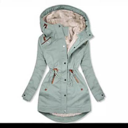 Luvik | Naisten foretti talviparkatakki käytännöllisillä taskuilla ja säädettävällä vyöllä