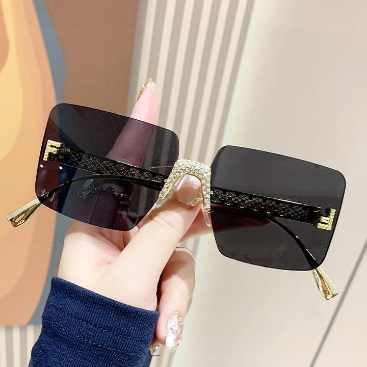 Dame ekstravagante heksagonal solbrille Luvikno
