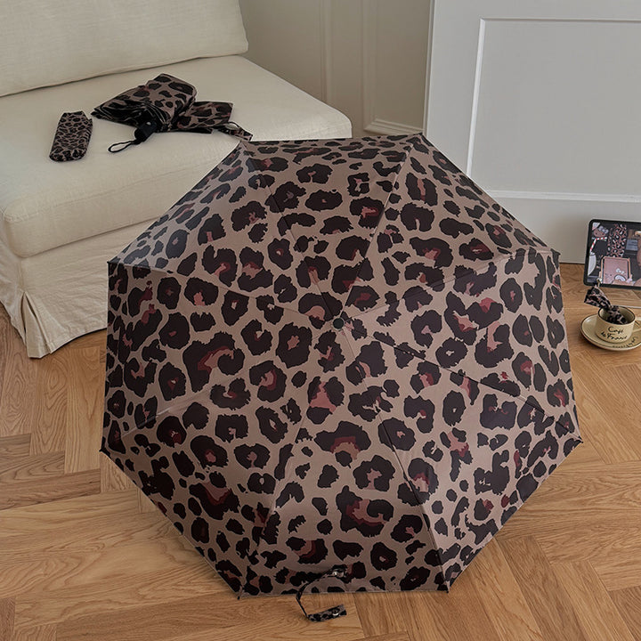 Dame sammenleggbar paraply i moderne leopardmønster Luvikno