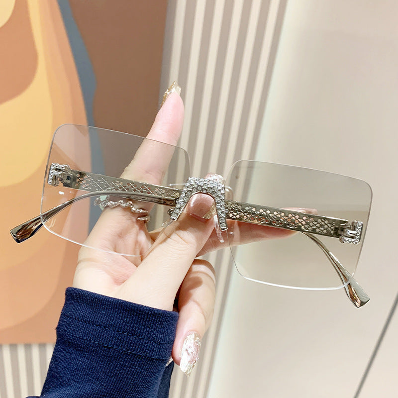 Dame ekstravagante heksagonal solbrille Luvikno