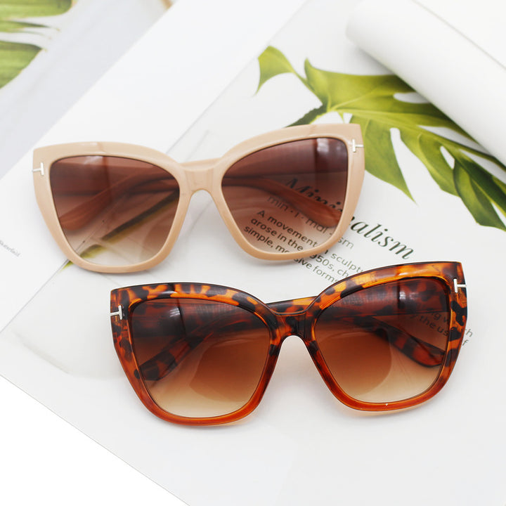 Dame Cat-Eye solbriller med elegante aksenter Luvikno
