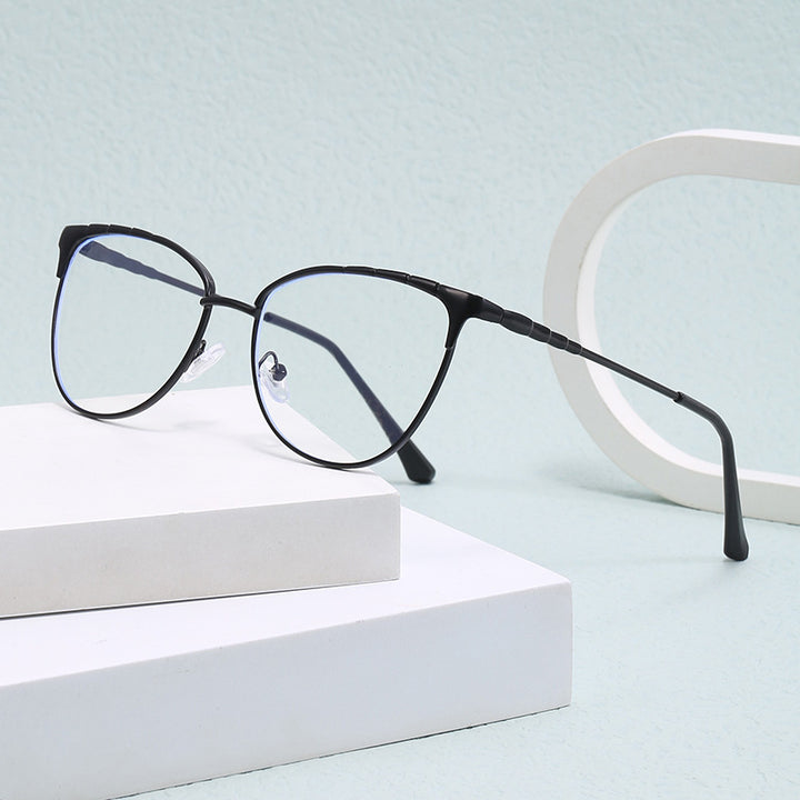 Dame Cat-Eye briller med fine metallakenter Luvikno