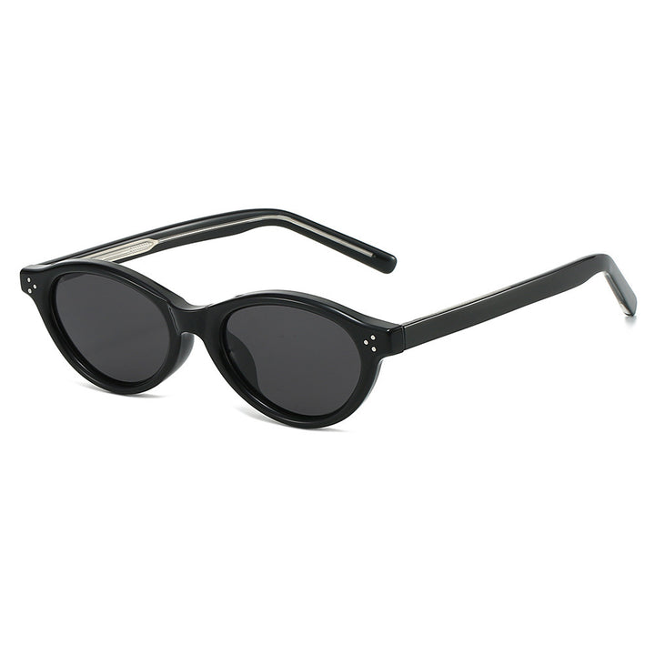Dame Cat-Eye solbriller med elegant, transparent ramme og UV400-beskyttelse Luvikno