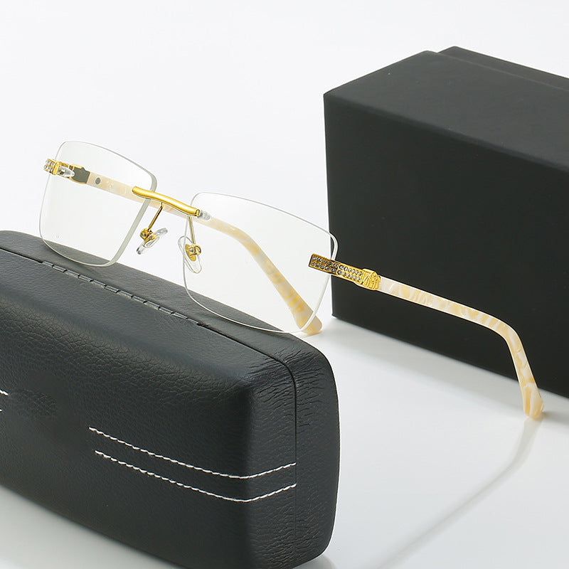 Damer elegante solbriller med stilfull metallramme Luvikno