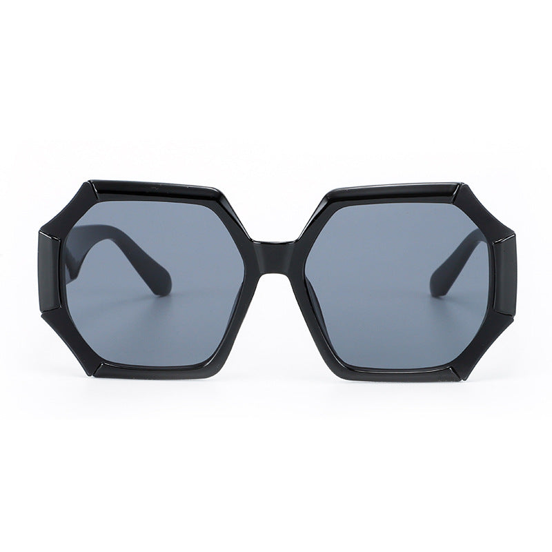 Dame moterelatert solbrille med fasettert ramme Luvikno