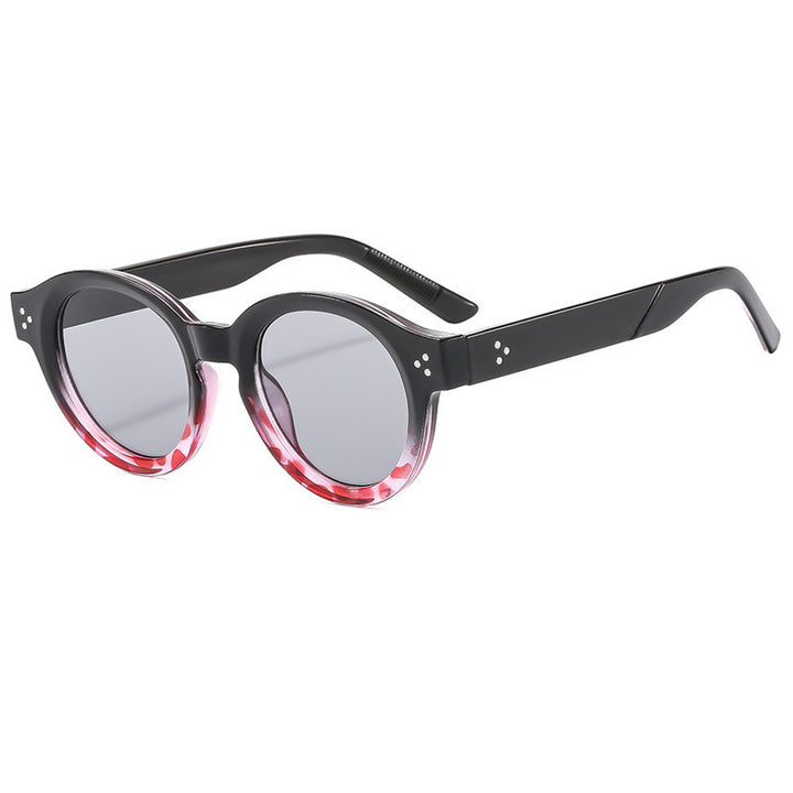Dame moteriktig solbrille med klar og strukturert ramme Luvikno