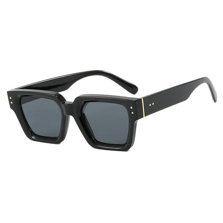 Dame moteriktig solbriller i elegant oversized design Luvikno