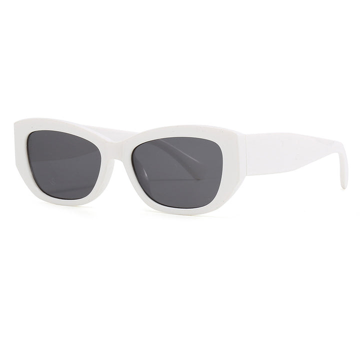 Dame moderne Cat-Eye solbriller laget av robust plast Luvikno