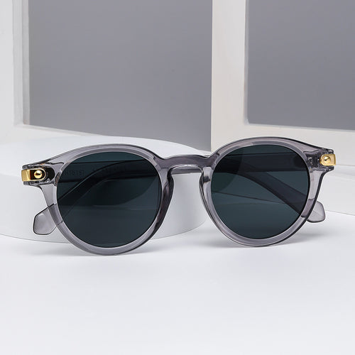 Dame moteriktig solbrille med transparent ramme og robuste glass Luvikno