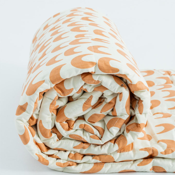 Dame Dyne Luvikno