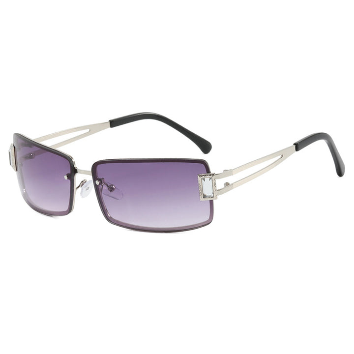 Dame stilig solbrille med elegante trapezformede glass og filigran metallramme Luvikno