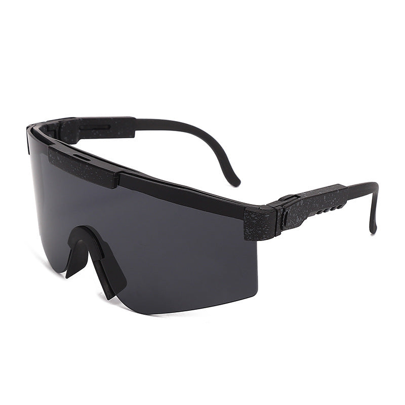 Dame Sporty Statement Solbrille i moderne design Luvikno