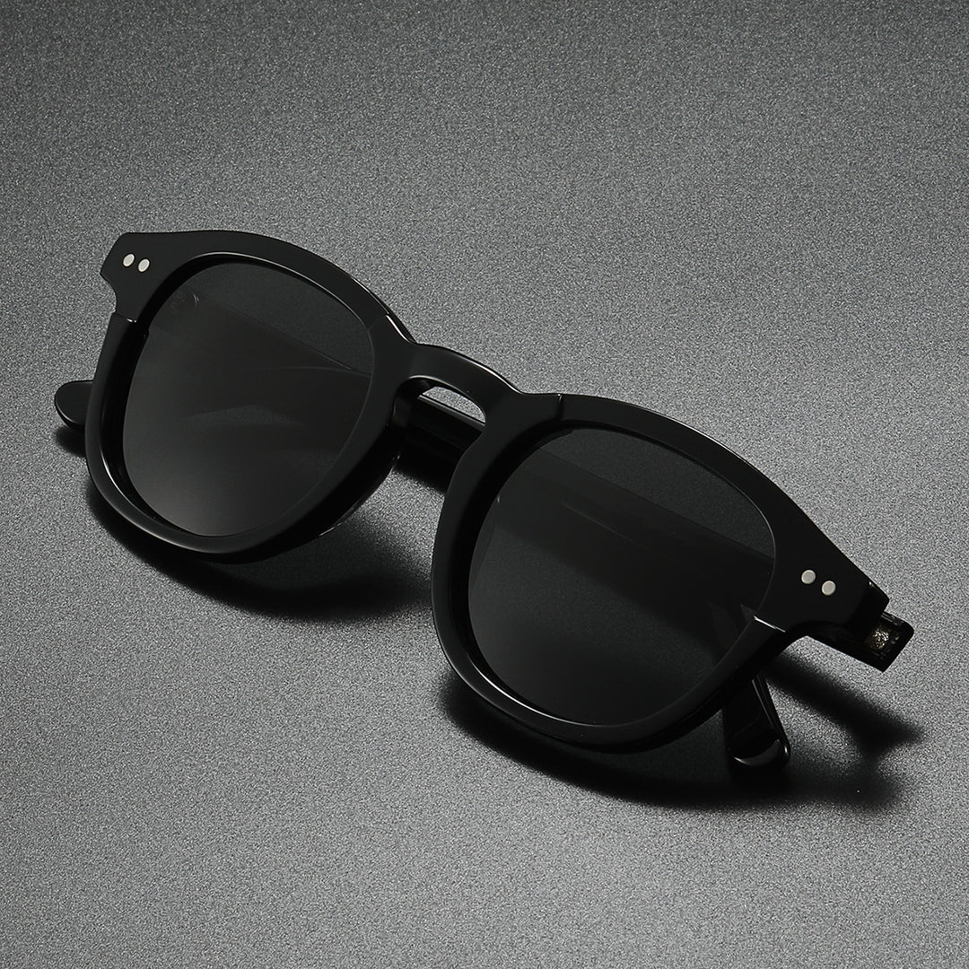 Dame moteriktig solbrille i moderne skilpadde-design Luvikno