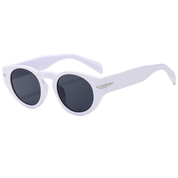 Dame moteriktig solbrille med unikt design og polariserende glass Luvikno
