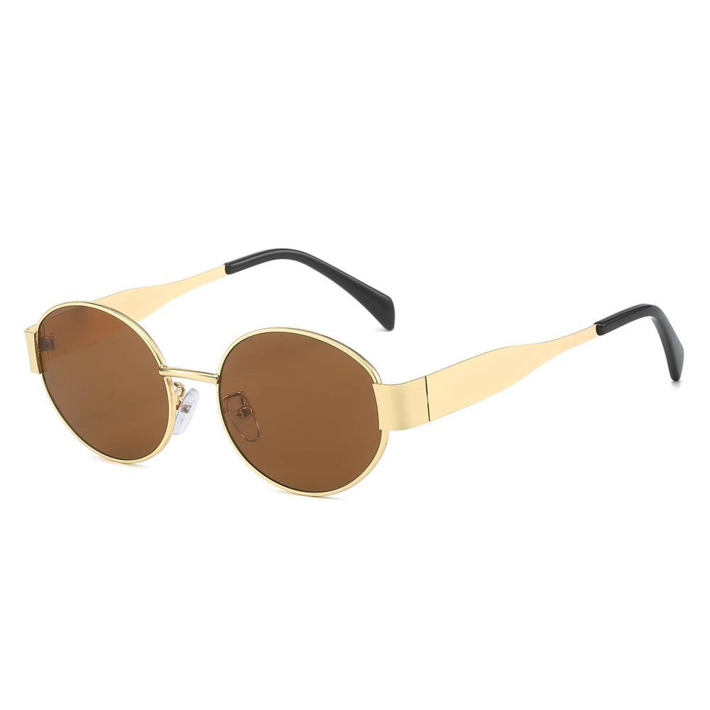 Dame moteriktig solbrille med elegant metallramme Luvikno