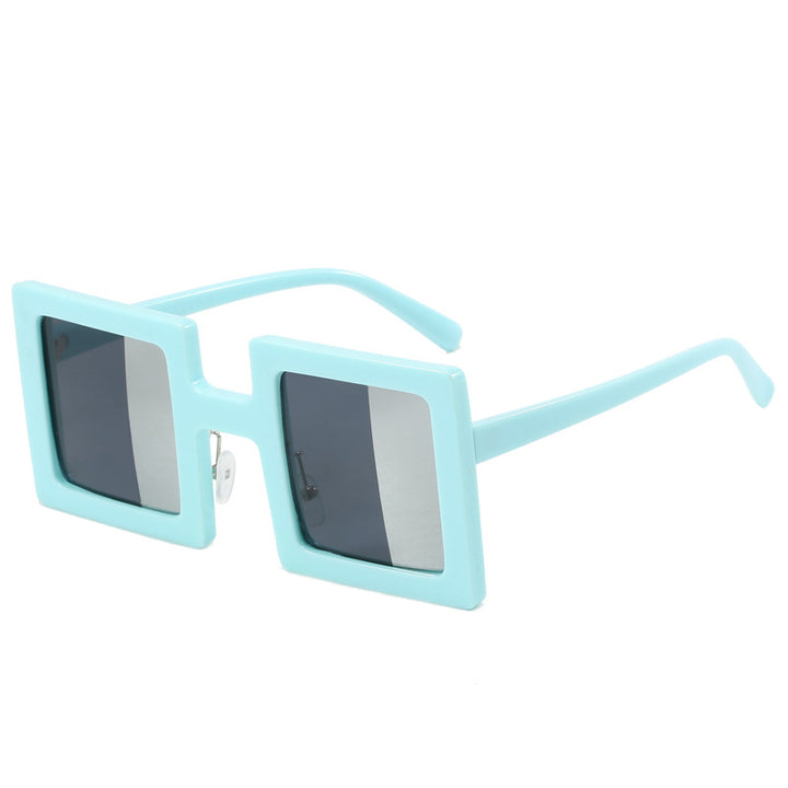 Dame kvadratisk solbrille med moderne design Luvikno