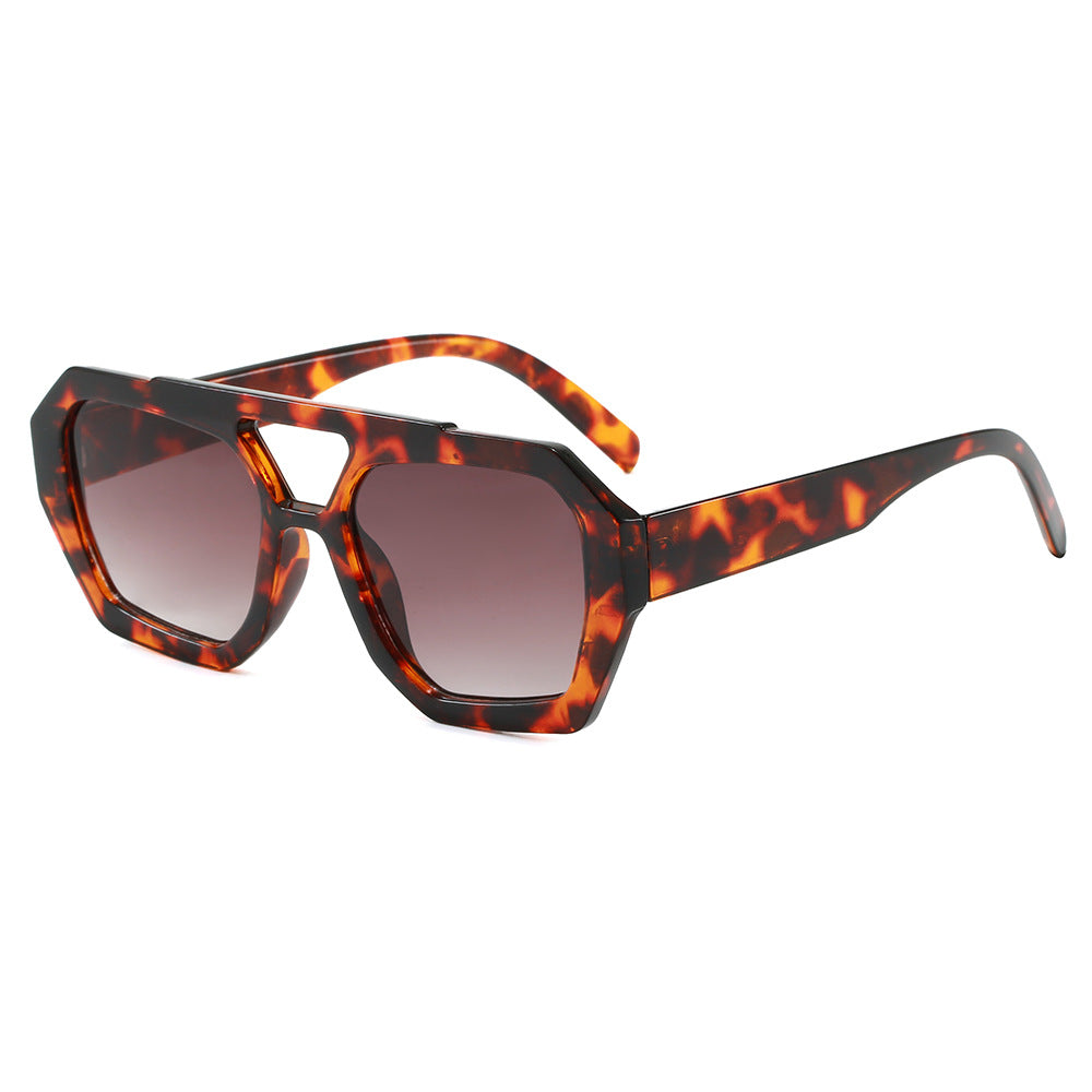 Dame geometrisk solbrille i ekstravagant design Luvikno