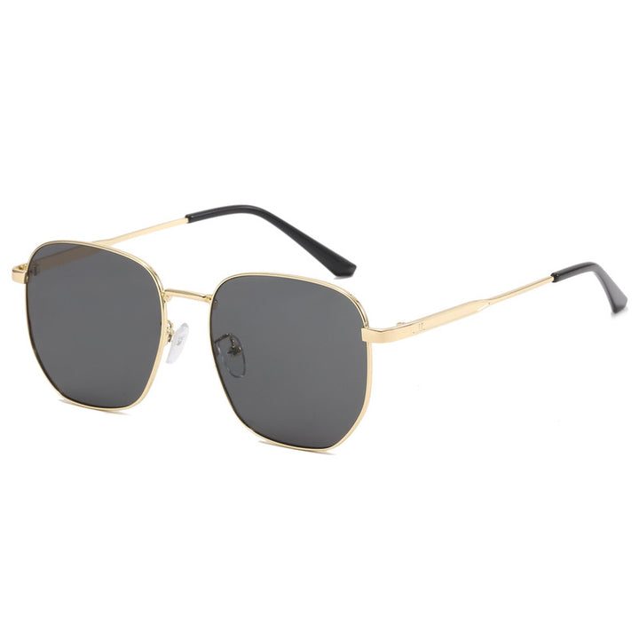 Dame moteriktig firkantet brille med lett metallramme Luvikno