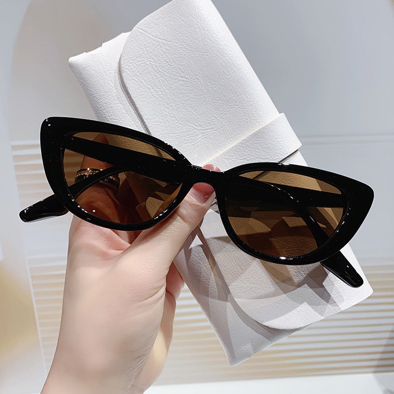 Dame Cat-Eye solbriller med elegant, rammefritt design Luvikno