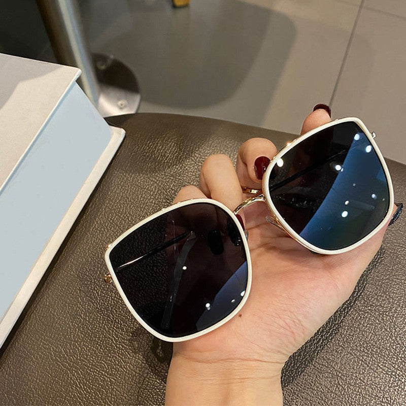 Damer Motebetont Oversized Solbriller i elegant Quadratdesign Luvikno