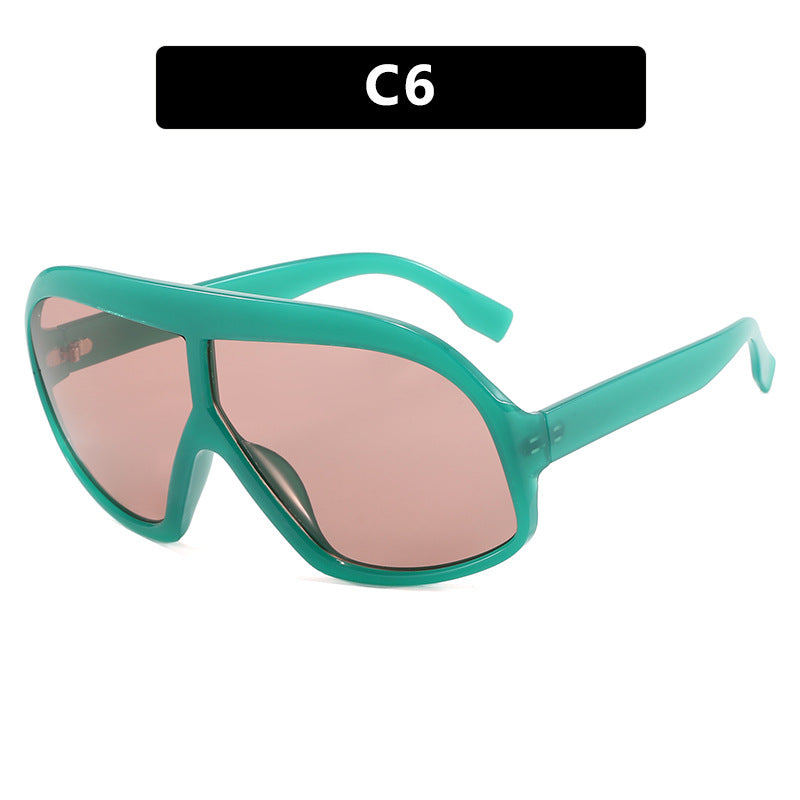 Dame moteriktig sports-solbrille i futuristisk design Luvikno