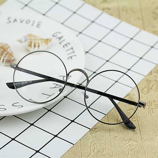 Dame Rund Brille med filigran Metallramme Luvikno