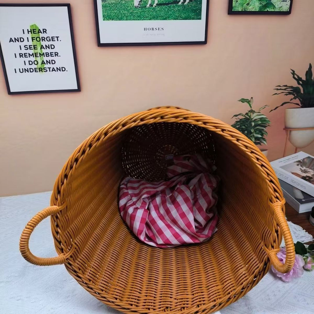 Unisex Robuster Oppbevaringskurv laget av flettet Rattan Luvikno
