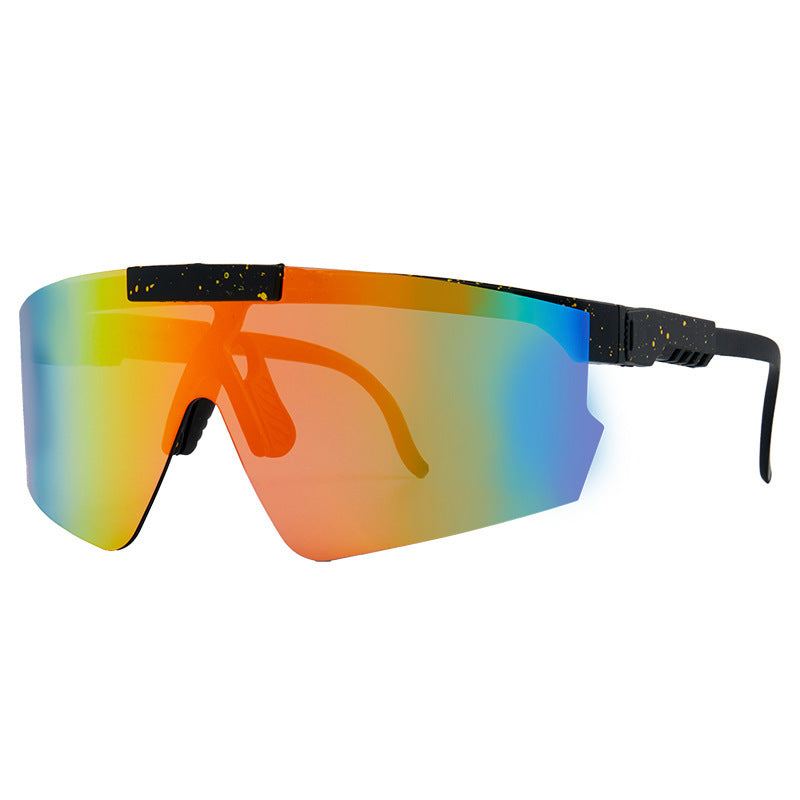 Dame Sport-solbrille i moderne design med store glass Luvikno