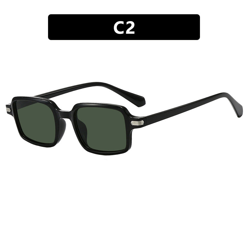 Dame kvadratisk solbrille med beskyttende UV-filter og robust ramme Luvikno