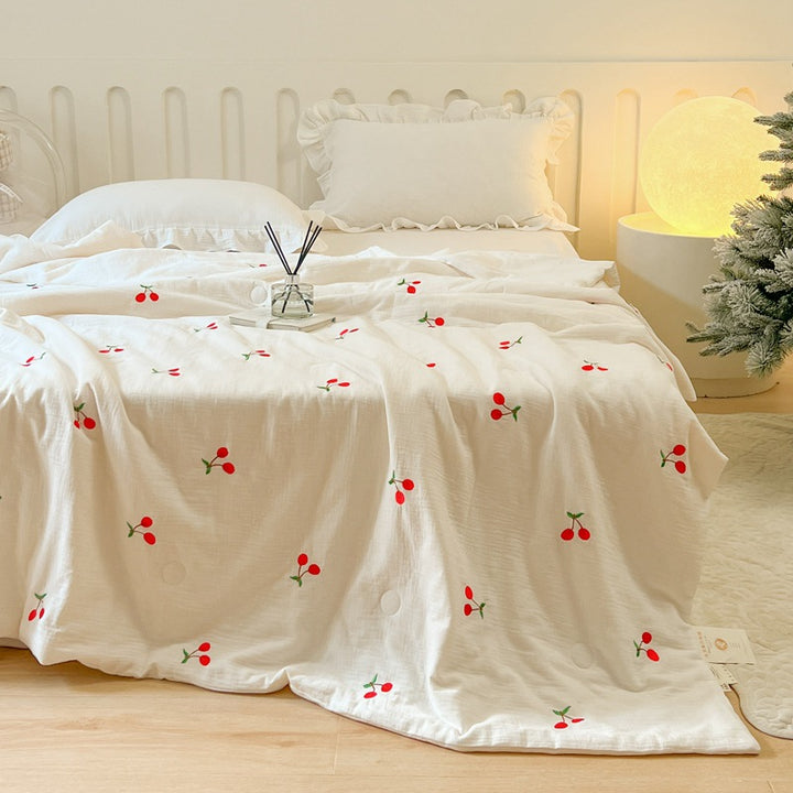 Kvinne lett og pustende quilt med delikate blomster mønstre Luvikno