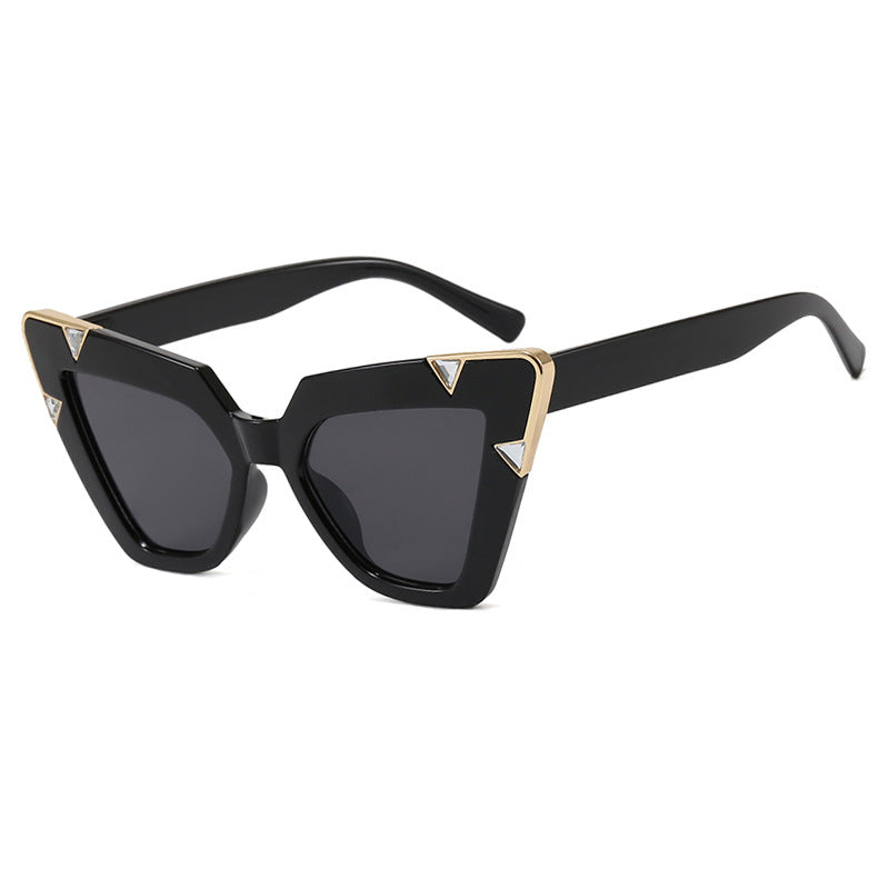 Dame Cat-Eye solbriller med luksuriøst motiv og beskyttende UV-filter Luvikno