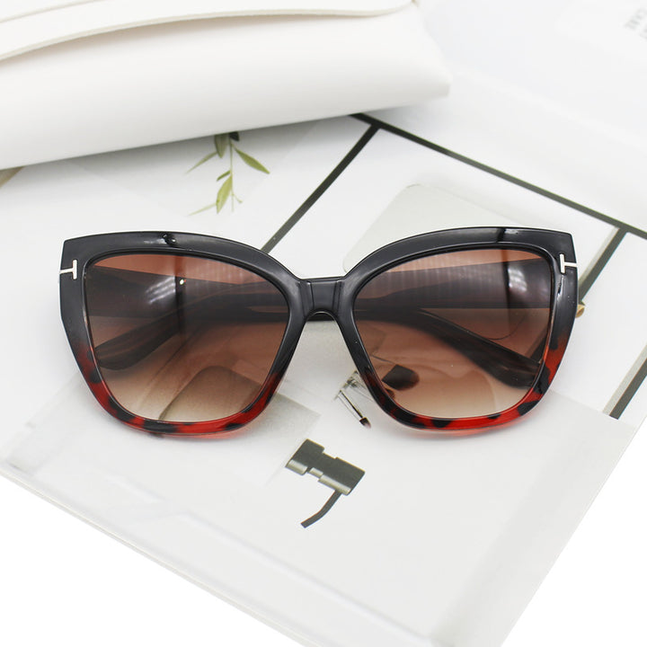 Dame Cat-Eye solbriller med elegante aksenter Luvikno