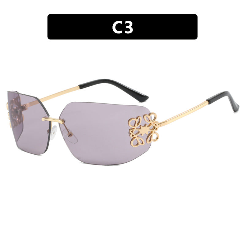 Damer ekstravagant utformet solbrille med elegante dekorasjoner Luvikno