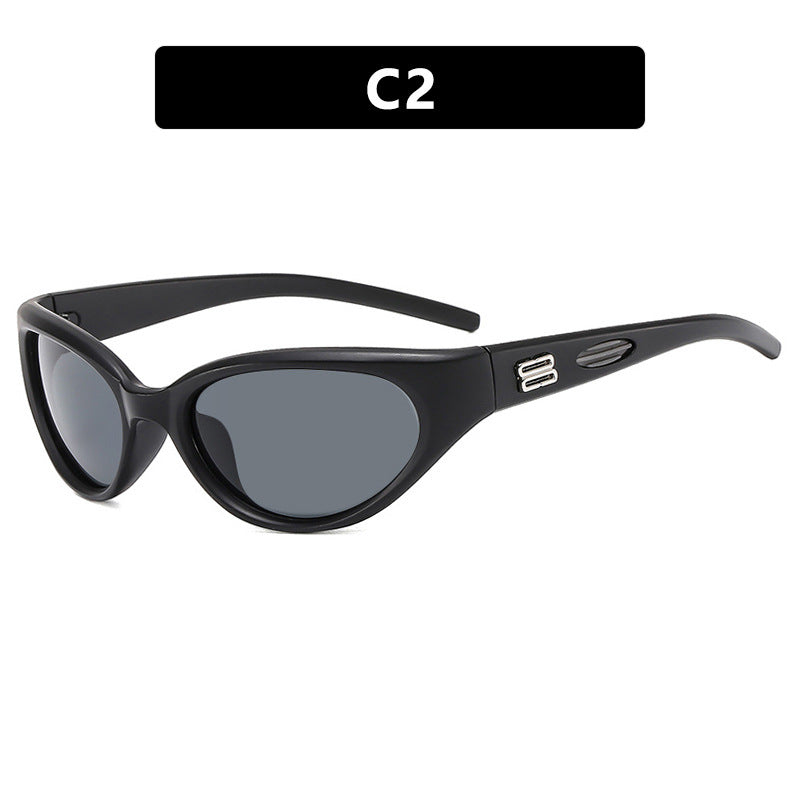 Damer ekstravagant solbrille med buet design Luvikno