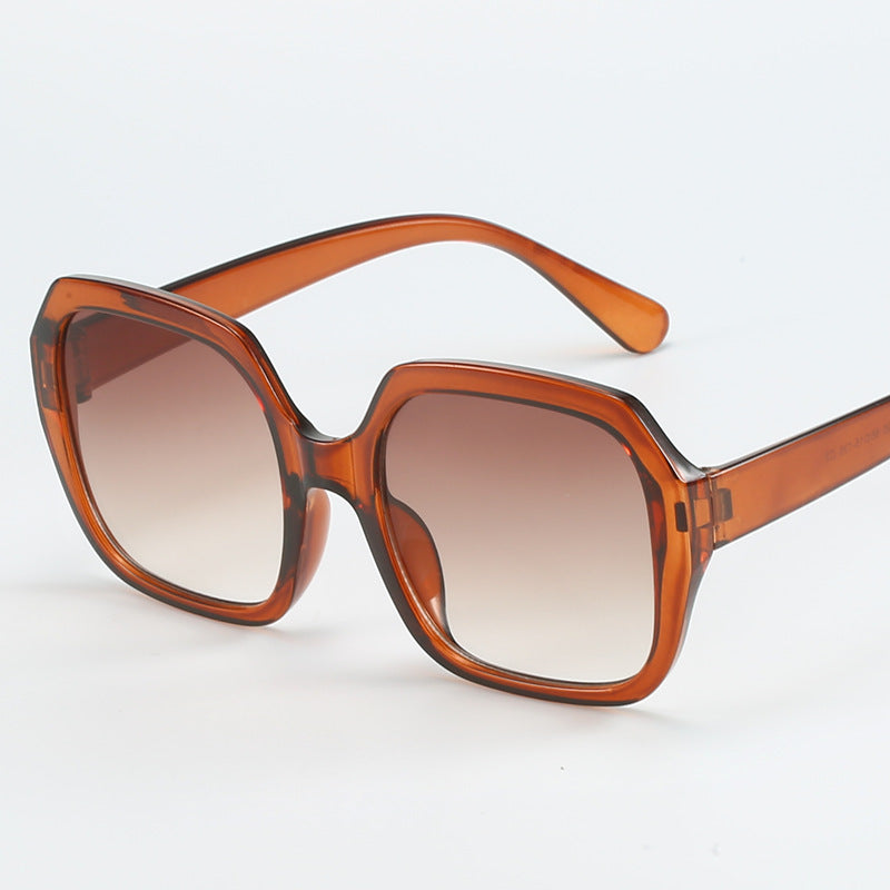 Dame Modisk Oversized-solbrille med ekstravagante leoparddetaljer Luvikno