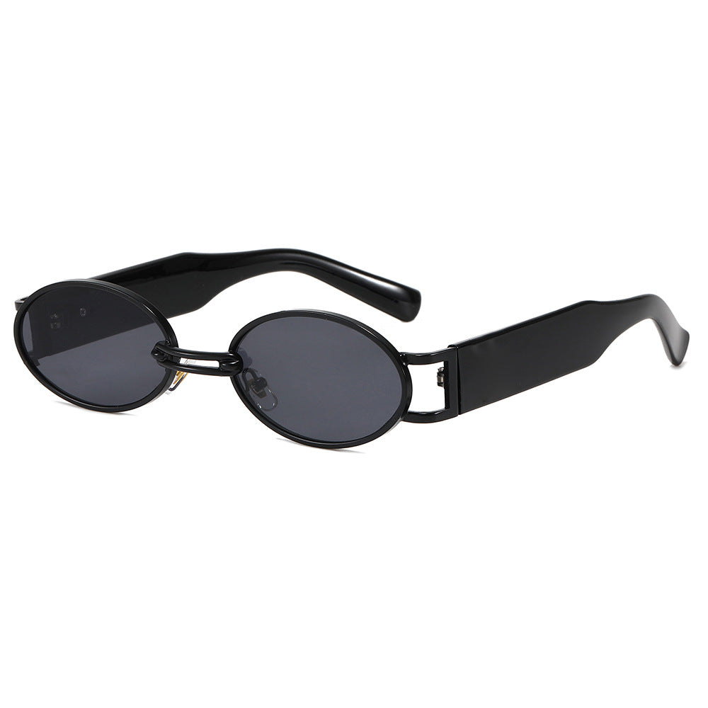 Dame moteriktig solbrille i oval design Luvikno