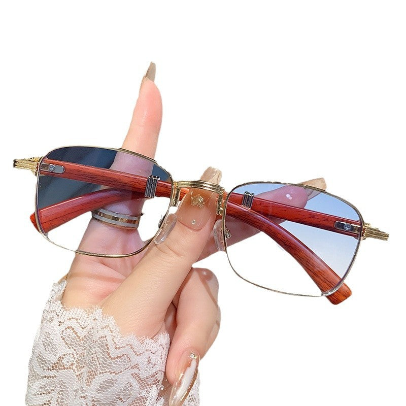 Dame solbrille med luksuriøs treinnfatning Luvikno