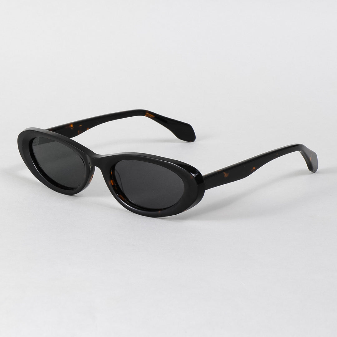 Dame designer solbriller i moderne oval design Luvikno